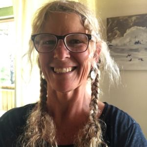 Meet your Posher, Julie